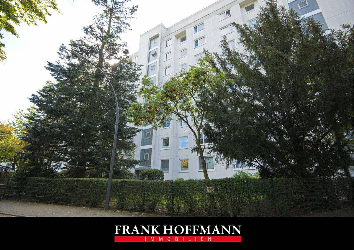 Gut geschnittene 3-Zimmer-Wohnung mit Ausblick in Hamburg Steilshoop, 22309 Hamburg (Hamburg-Nord Barmbek-Nord Bramfeld Ohlsdorf Steilshoop)