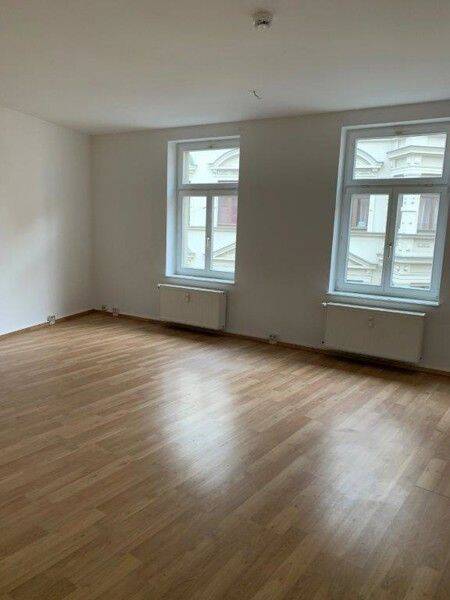 Platz für die ganze Familie, 6108 Halle (Saale) (Altstadt Giebichenstein Innenstadt Paulusviertel Saaleaue)