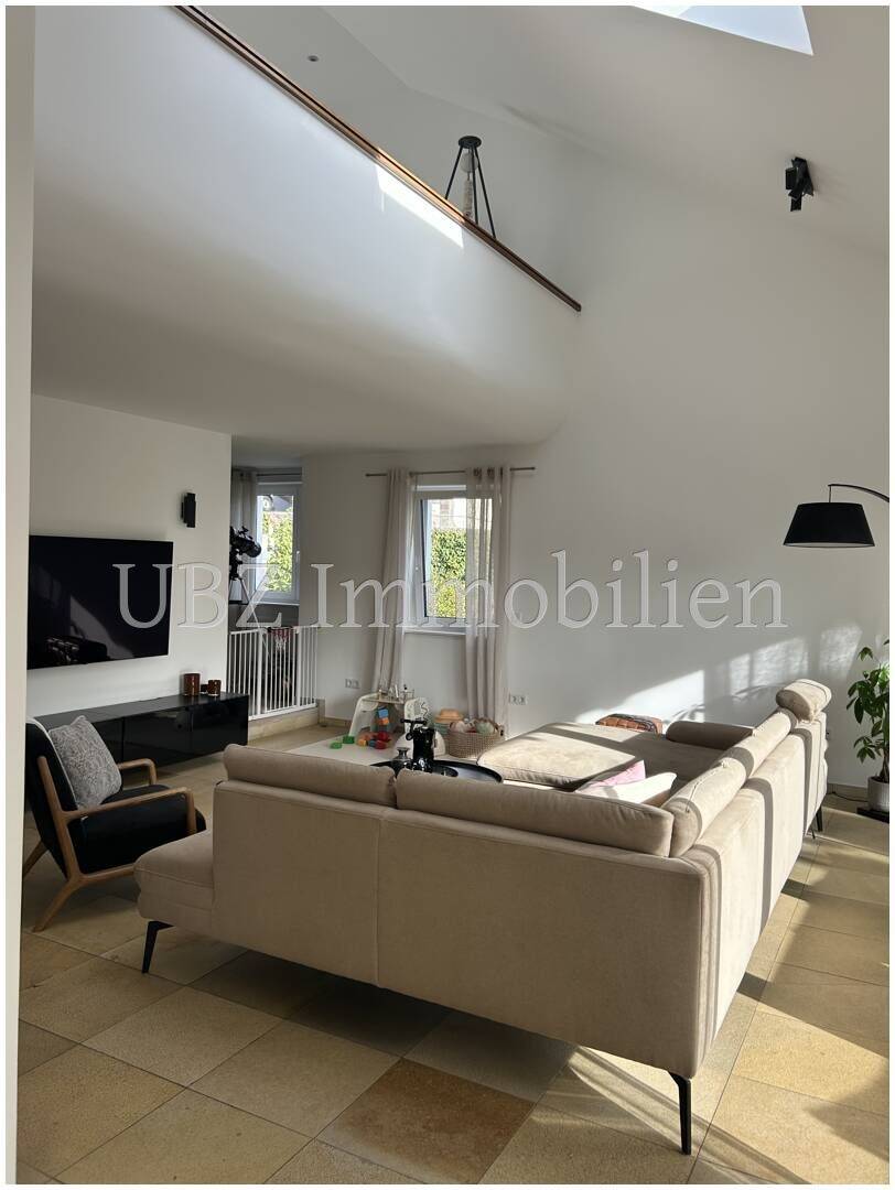 Große 4-Zimmer-Wohnung in Waldaschaff mit Flair, 63857 Waldaschaff