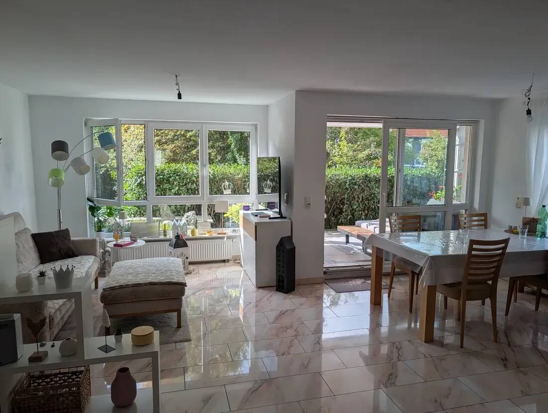 Helle alltagstaugliche 4-Zimmer-Wohnung mit Terrasse in Schorndorf, 73614 Schorndorf