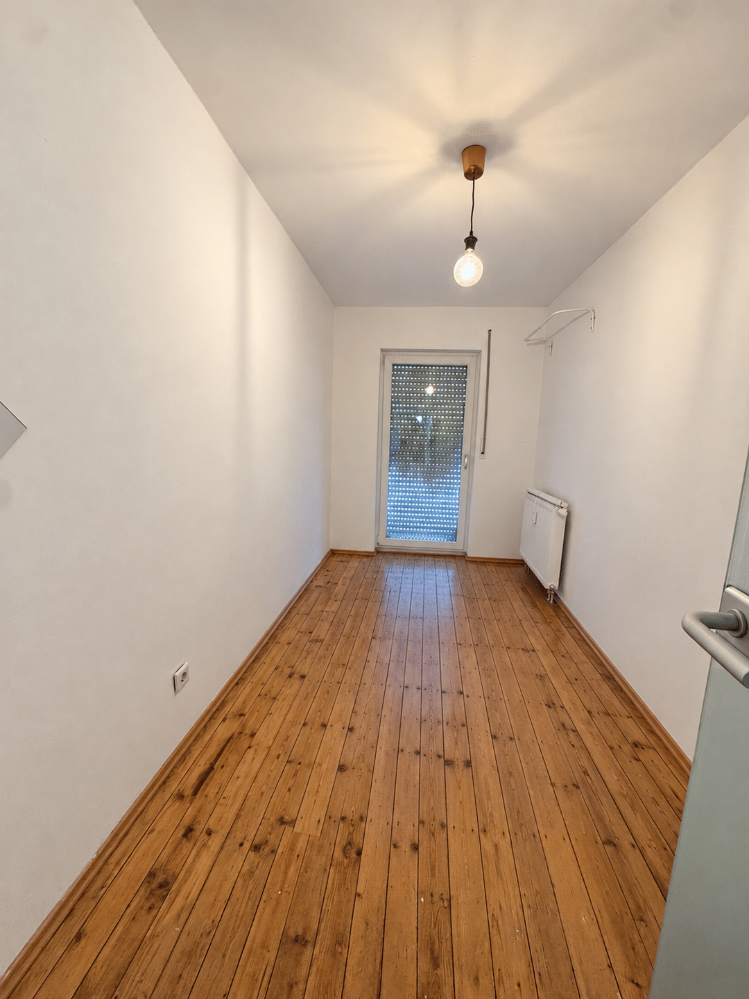 Gemütliche 1,5-Zimmer-Wohnung mit Terrasse und EBK im ruhigen Innenhof, 90443 Nürnberg