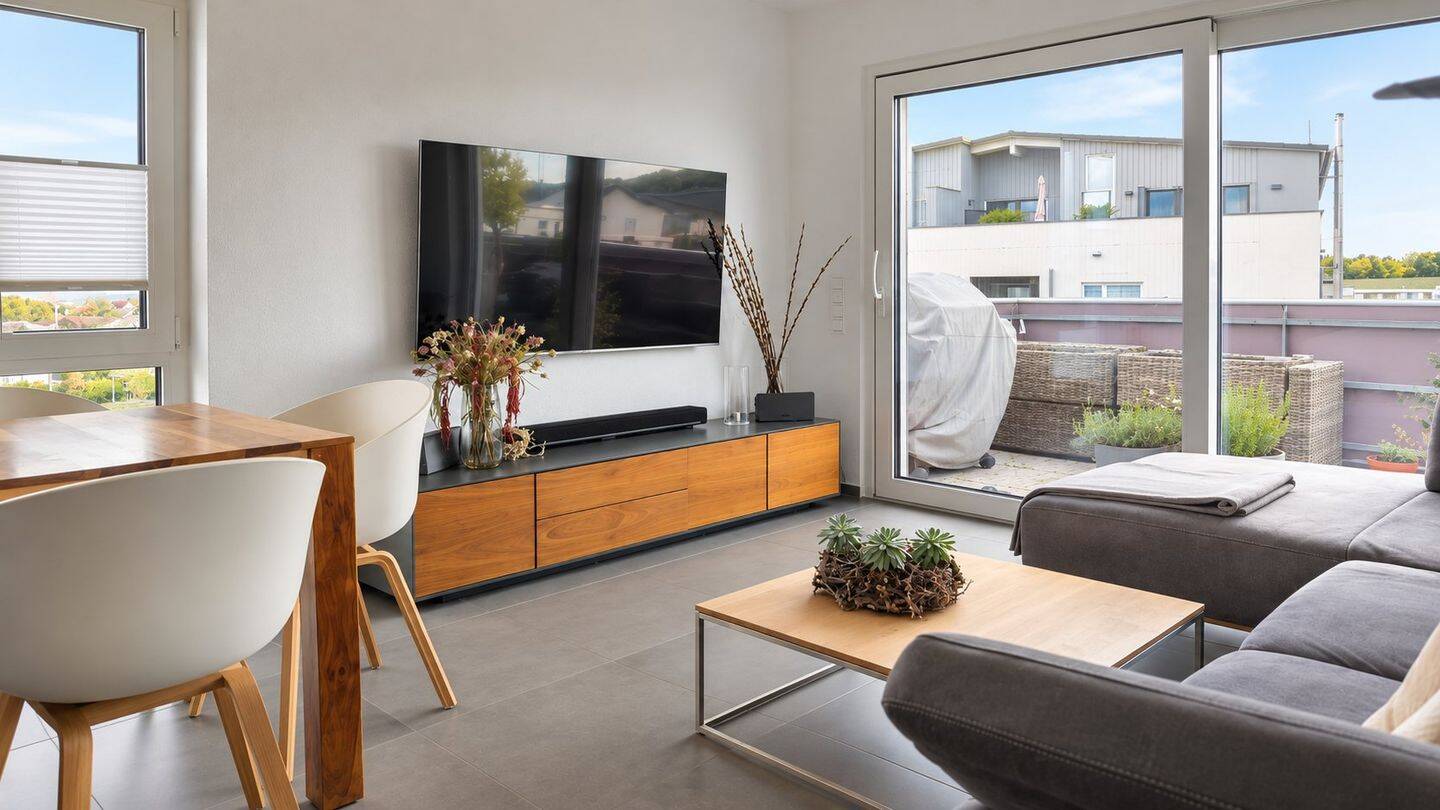 Moderne 3-Zimmer-Wohnung mit Loft-Charakter, großem Balkon und TG-Stellplatz, 74613 Öhringen