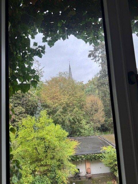 großzügiges Wohnzimmer + Balkon mit Blick ins Grüne!, 47169 Duisburg (Aldenrade Fahrn Marxloh Röttgersbach Wehofen)