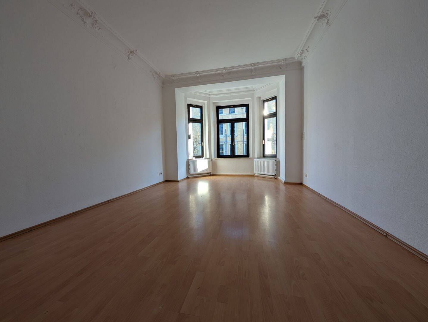 Geräumige 4-Zimmerwohnung in Mockau-Nord, Leipzig – ideal für Familien, 4357 Leipzig (Mockau-Nord Mockau-Süd Schönefeld-Abtnaundorf)