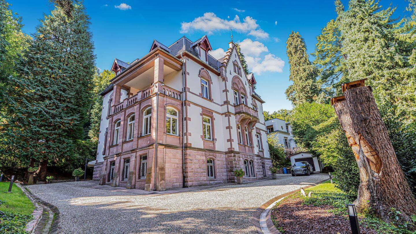 Beeindruckender Wohnsitz auf Parkgrundstück in privilegierter Villenwohnlage, 76530 Baden-Baden (Ebersteinburg Innenstadt Lichtental Varnhalt Weststadt)