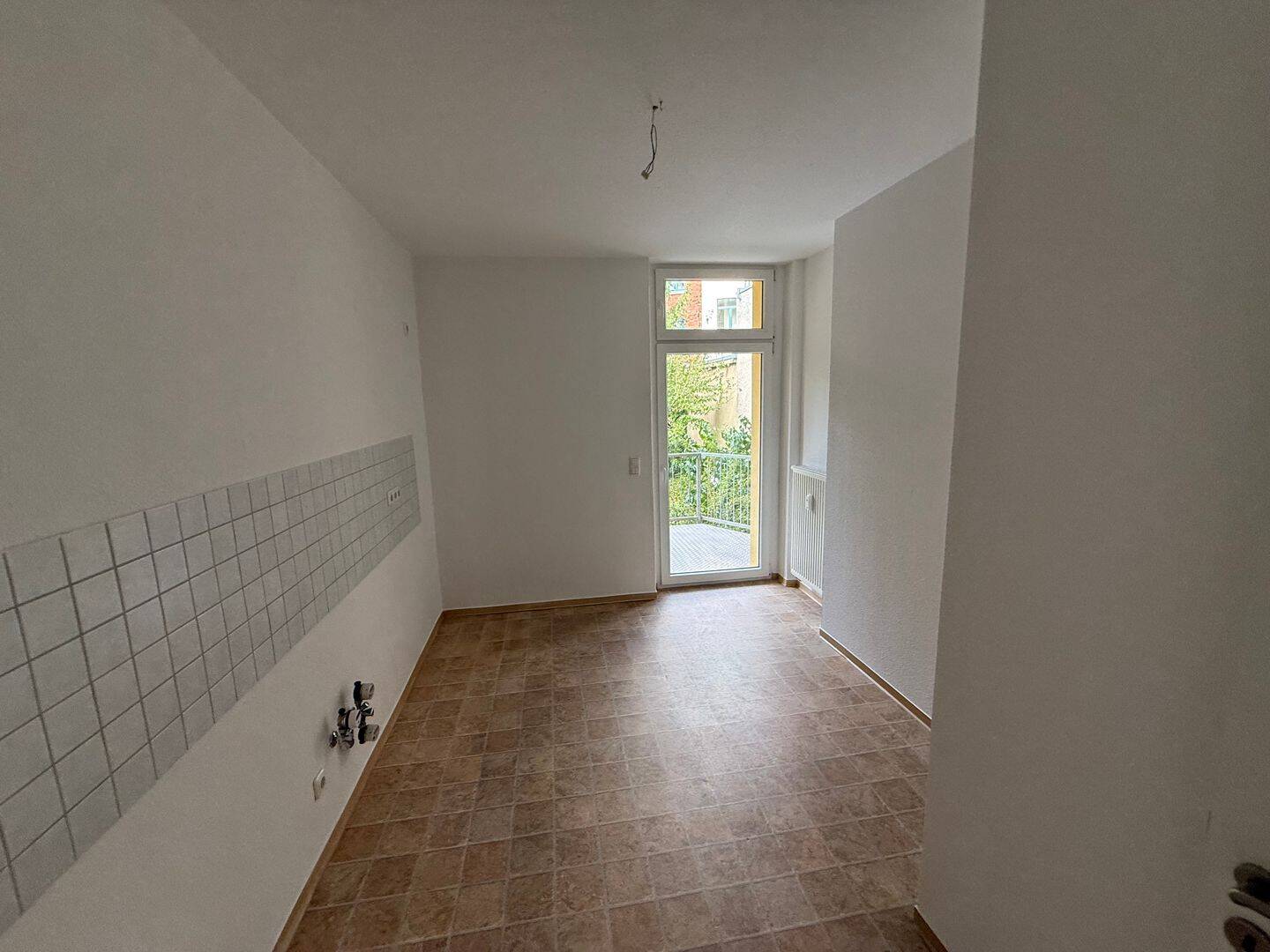 Wunderschöne 3-Raum-EG-Wohnung mit Balkon in Greiz direkt im Stadtzentrum, 7973 Greiz