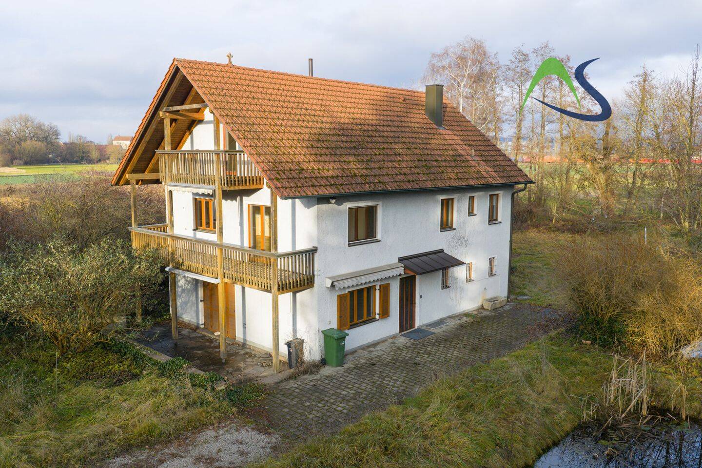 Sanierungsbedürftiges Wohnidylle im Außenbereich, 93053 Regensburg (Galgenberg Kasernenviertel Kumpfmühl-Ziegetsdorf-Neuprüll Oberisling-Graß)