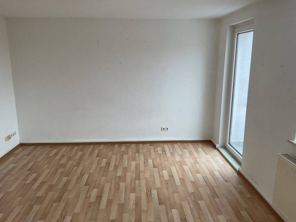 Charmante 3-Zimmer-Wohnung in Glauchau mit Balkon, 8371 Glauchau