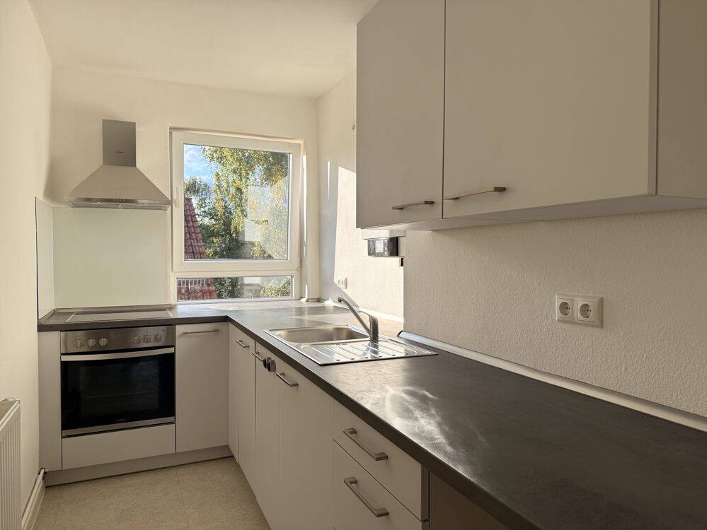 ZENTRAL GELEGENE UND HELLE 2,5-ZIMMER-WOHNUNG IN DER LIST – EINBAUKÜCHE, MODERNES DUSCHBAD UND HOMEOFFICE-ZIMMER, 30161 Hannover