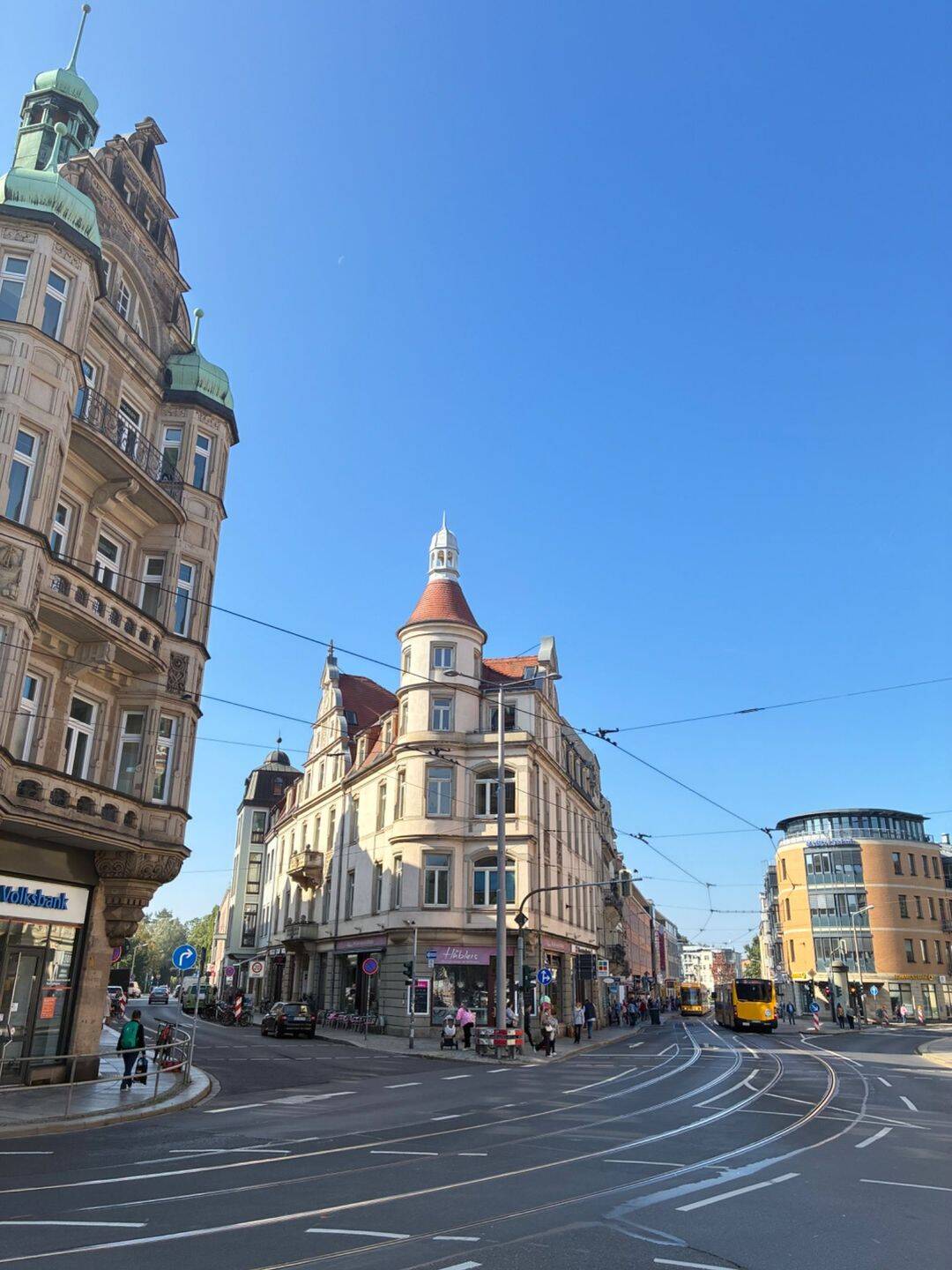 Dachgeschoss-Ambiente mit Balkon zur Westseite und 2 Zimmern in Dresden (01309), 1309 Dresden