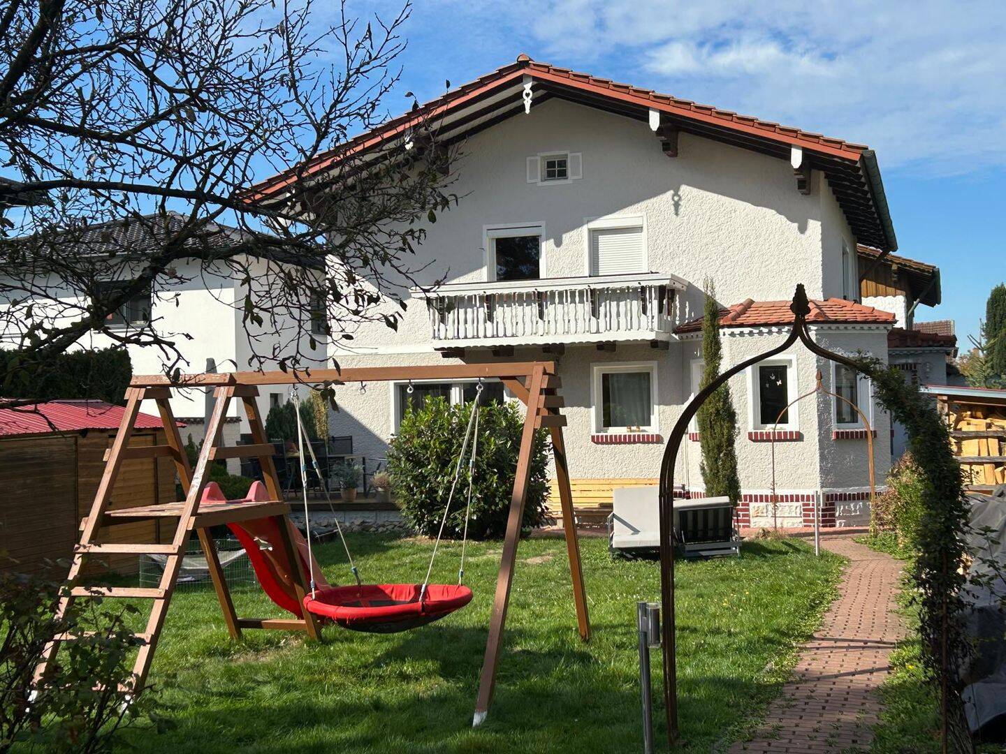 Einfamilienhaus mit Garten und Carport, 94060 Pocking