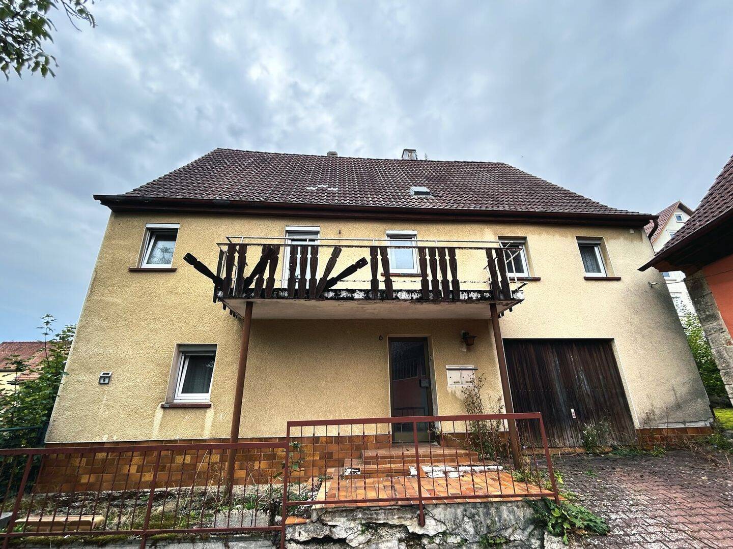 Geräumiges Einfamilienhaus in Gerabronn – bereit für neue Ideen, 74582 Gerabronn