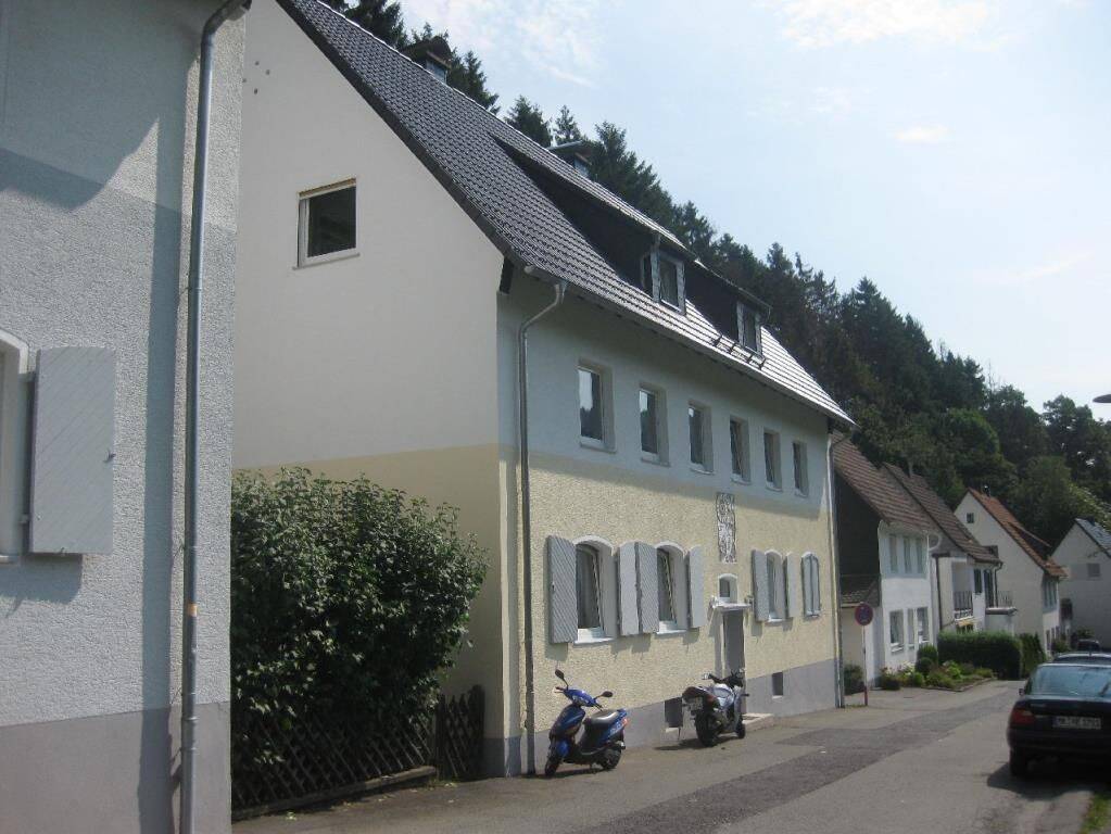 DREI-ZIMMER-OBERGESCHOSSWOHNUNG IM KRUMMENSCHEIDER WEG, 58513 Lüdenscheid