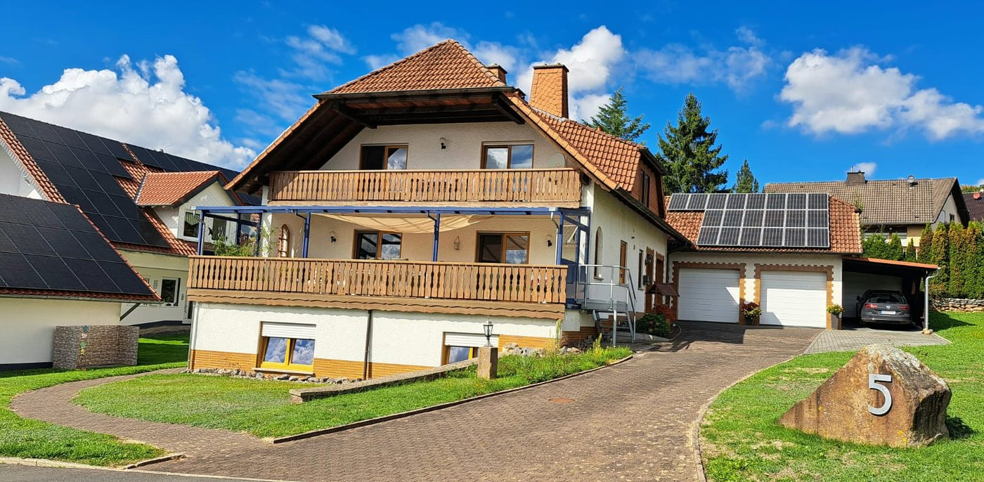 Einfamilienhaus mit seperater Einliegerwohnung, 34626 Neukirchen