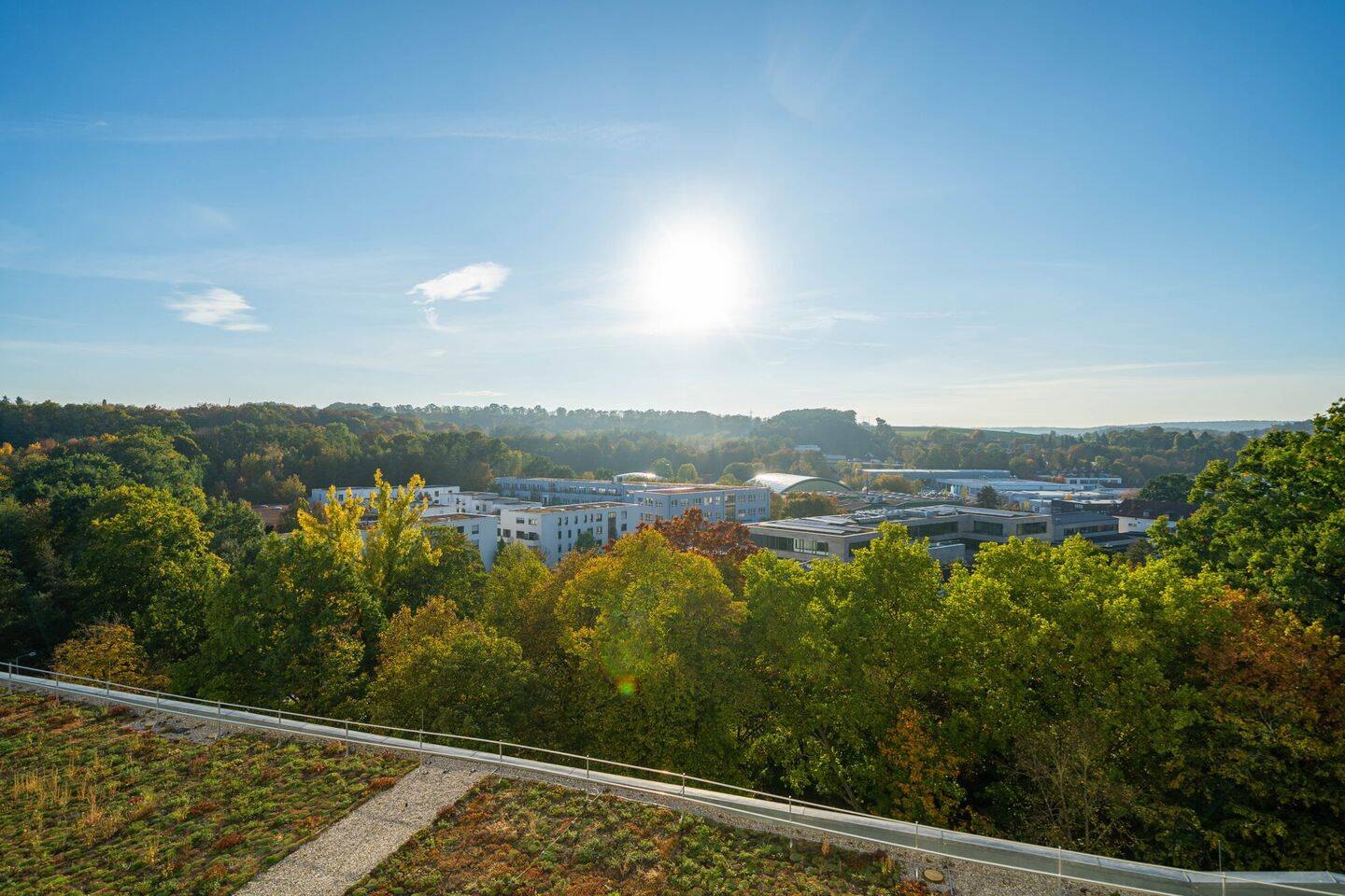 Moderne 1,5-Zimmer-Whg mit hochwertiger Einbauküche und Balkon, 93051 Regensburg (Galgenberg Großprüfening-Dechbetten-Königswiesen Kumpfmühl-Ziegetsdorf-Neuprüll)