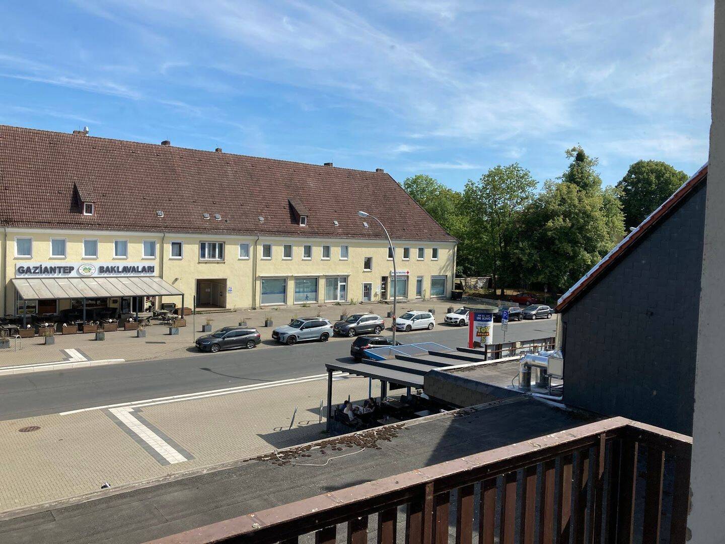 Urbanes Wohnen über den Dächern –  3-Zimmerwohnung im Dachgeschoss mit Balkon, 38226 Salzgitter (Lebenstedt)