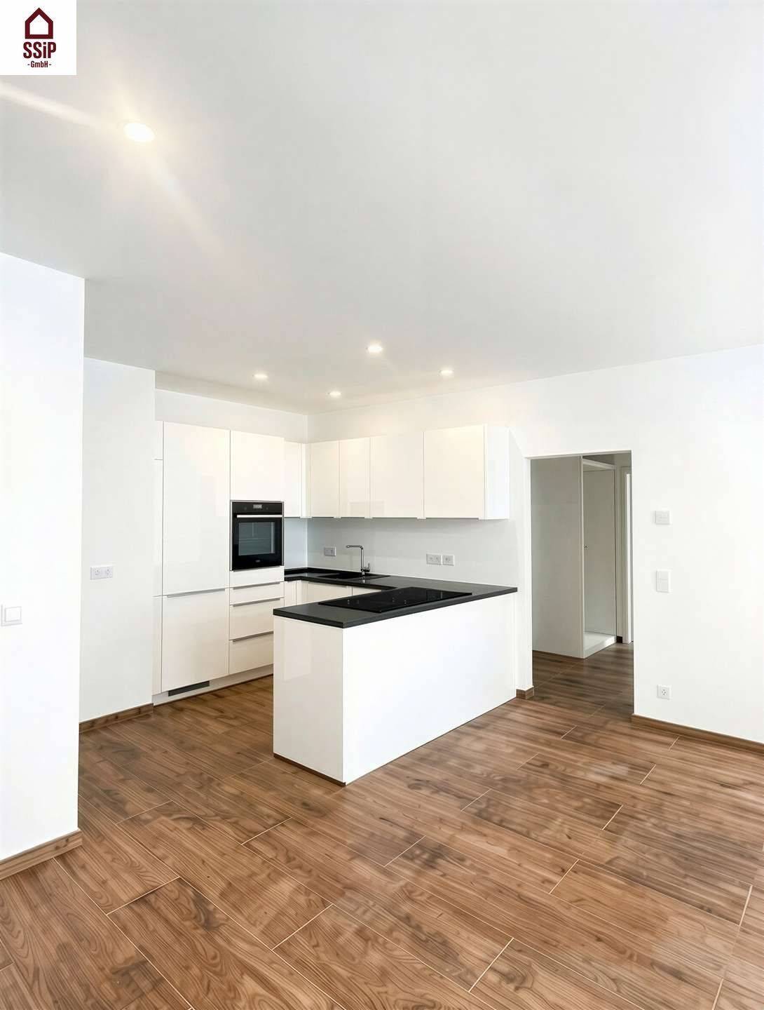 NEU!!! 4-Zimmerwohnung mit Aufzug in zentraler Fürther Lage!!!, 90763 Fürth (Südstadt Weikershof)