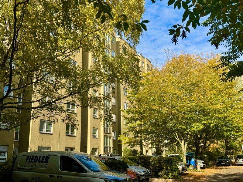WBS! 4-Zimmer-Wohnung mit Balkon Aufzug und Einbauküche, 12305 Berlin (Tempelhof-Schöneberg Buckow Lichtenrade)