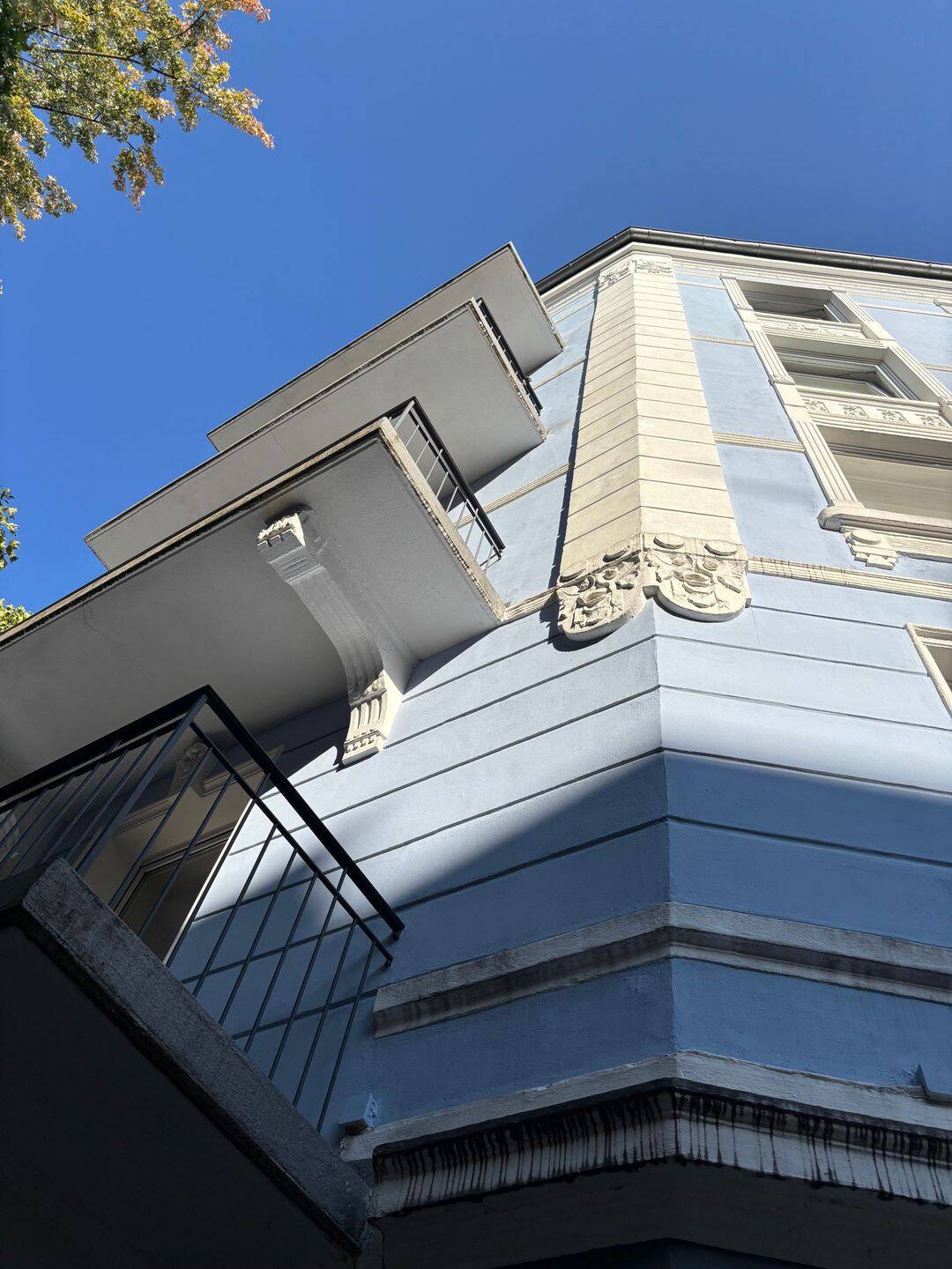 Charmante 2-Zimmer-Altbauwohnung mit großem Südbalkon – frei & provisionsfrei von privat, 20257 Hamburg (Eimsbüttel Altona-Nord)