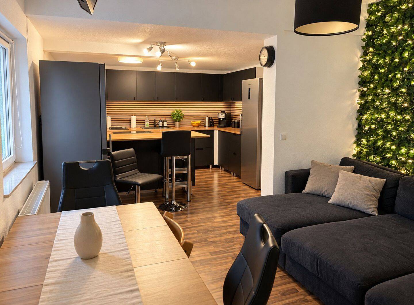 Großzügige 5-Zimmer-Wohnung mit 122 m², großer Einbauküche und Gartenmitbenutzung in ruhiger Lage, 91233 Neunkirchen a. Sand