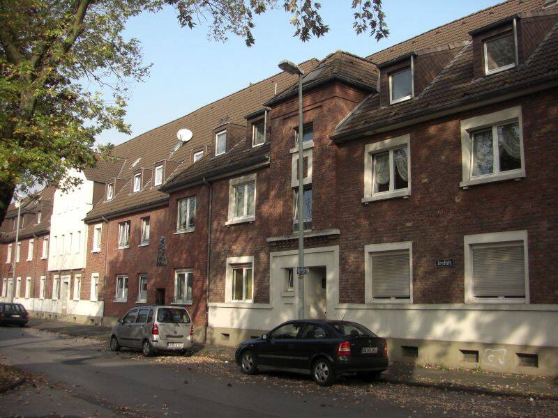 Gemütliche Dachgeschosswohnung in Rheinnähe, 47119 Duisburg (Beeck Laar Ruhrort)
