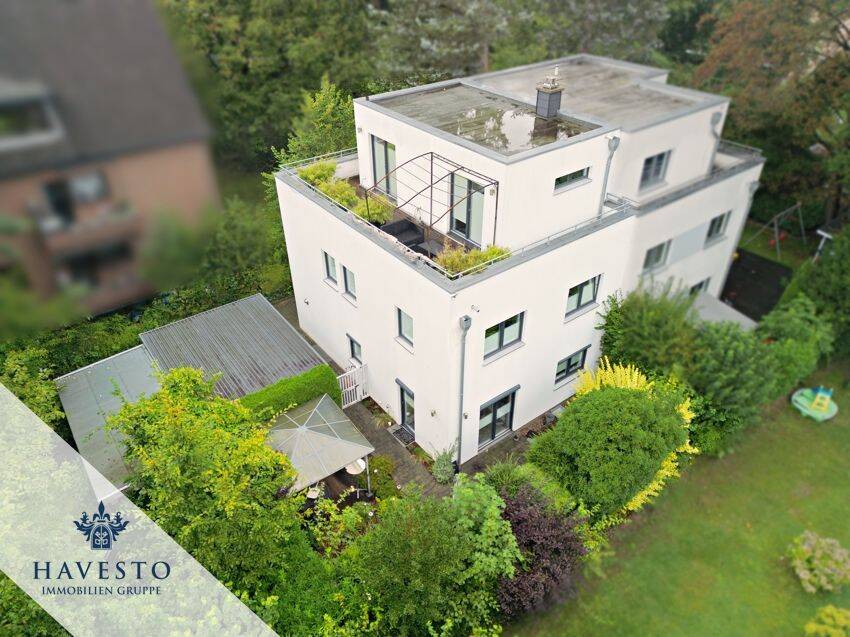 Doppelhaushälfte mit Südwest-Dachterrasse, Kaminofen & Wärmepumpe: KfW 70, Baujahr 2012, 22523 Hamburg (Eimsbüttel Eidelstedt)
