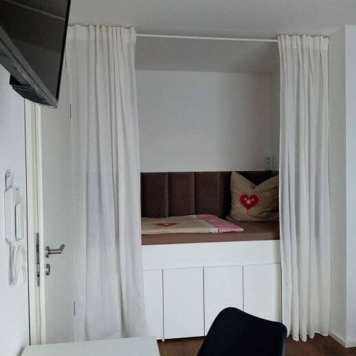 1,5-Zimmer-Apartment mit Carport in Stuttgart-Vaihingen, 70563 Stuttgart (Vaihingen)