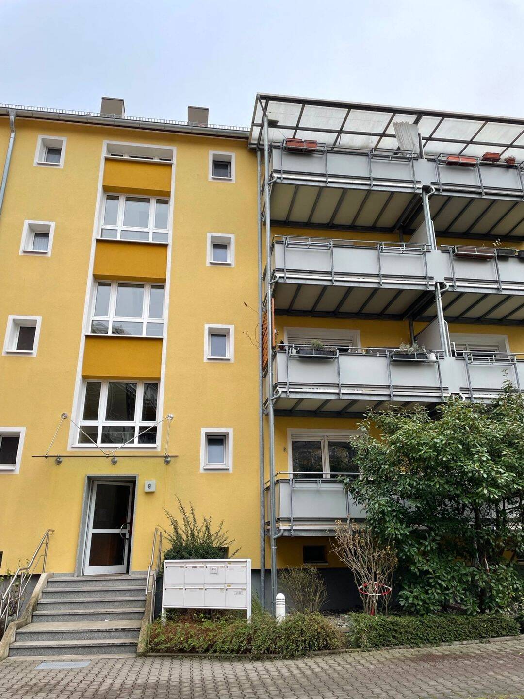 Großzügige 2-Zimmer Wohnung im Erdgeschoss mit Balkon im Nürnberger Norden, 90408 Nürnberg (Großreuth h. d. Veste Gärten h. d. Veste Maxfeld Nordbahnhof Sankt Johannis)