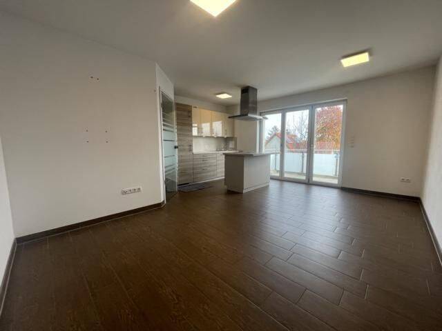 * Helle 2 Zimmer-Wohnung mit offener Küche und Balkon *, 85622 Feldkirchen