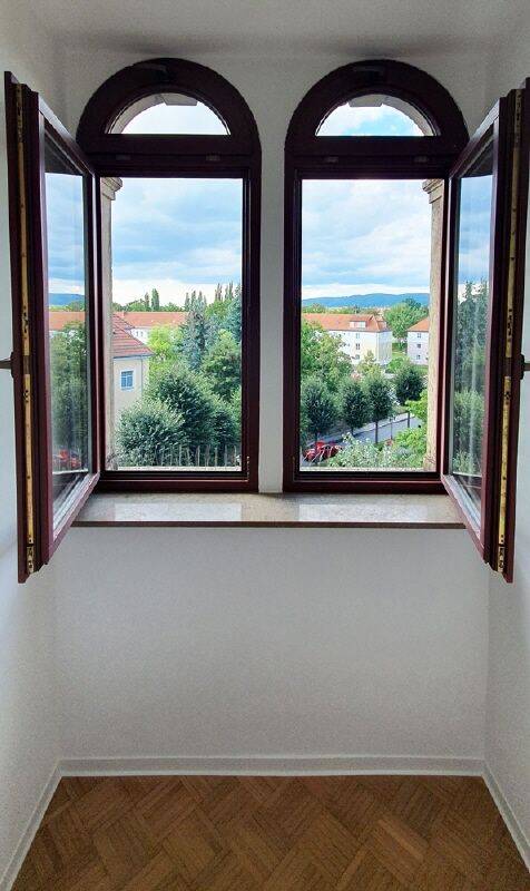 80 m² im DG: schöne 3-Zi.-Wohnung – kurzfristig bezugsfrei, 1796 Pirna