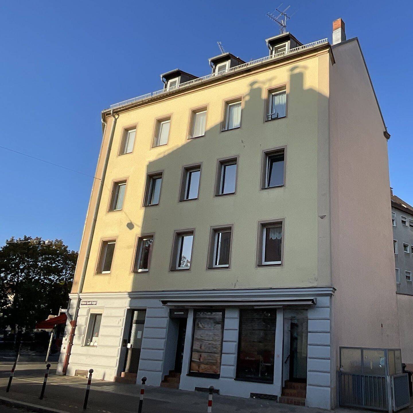 Großzügige 5-Zimmer-Wohnung in Nürnberg, 90461 Nürnberg