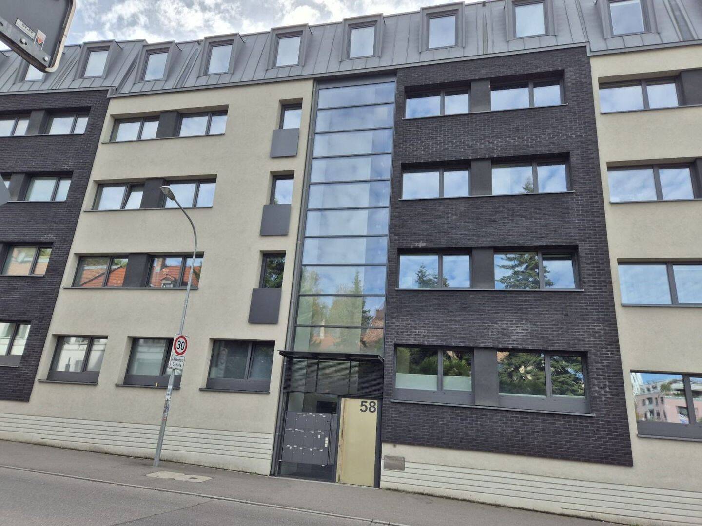 Maisonette-Wohnung mit Balkon, Aufzug und TG-Stellplatz in Lörrach, 79539 Lörrach