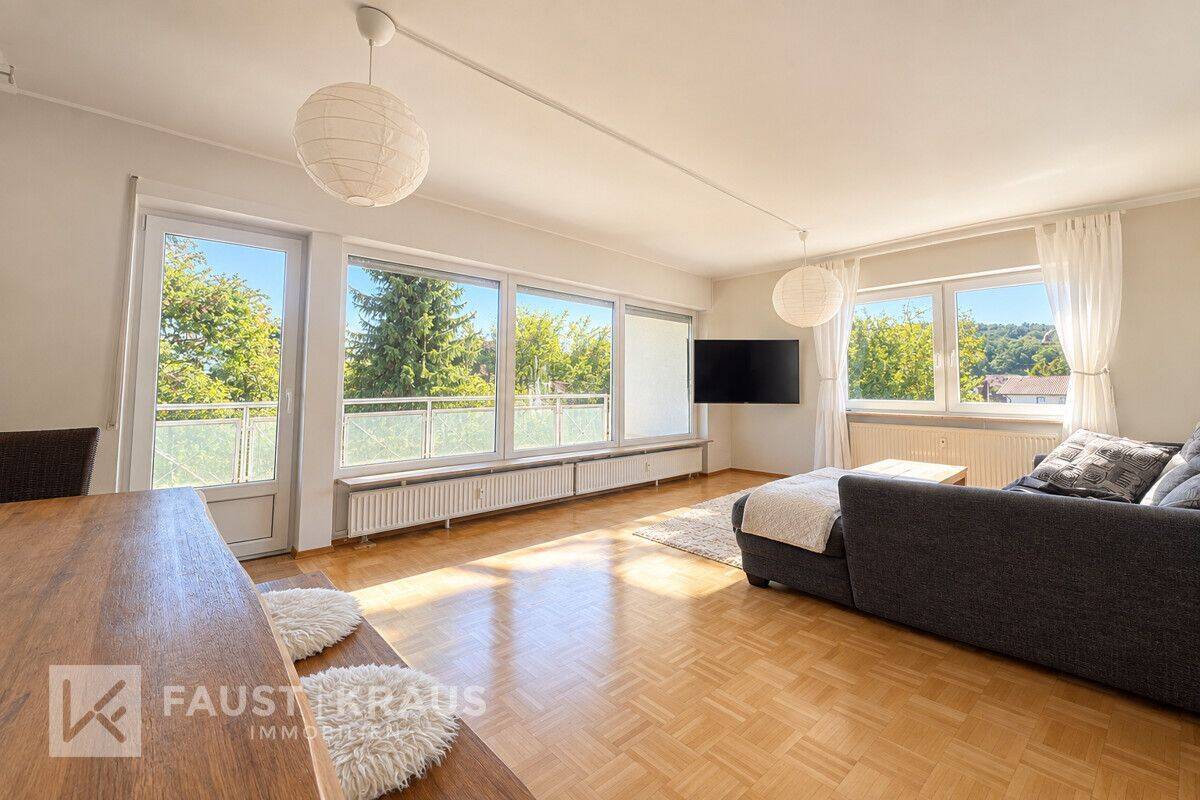 Großzügige 3-Zimmer-Wohnung mit langem Balkon und moderner Einbauküche in Haibach-Grünmorsbach, 63808 Haibach