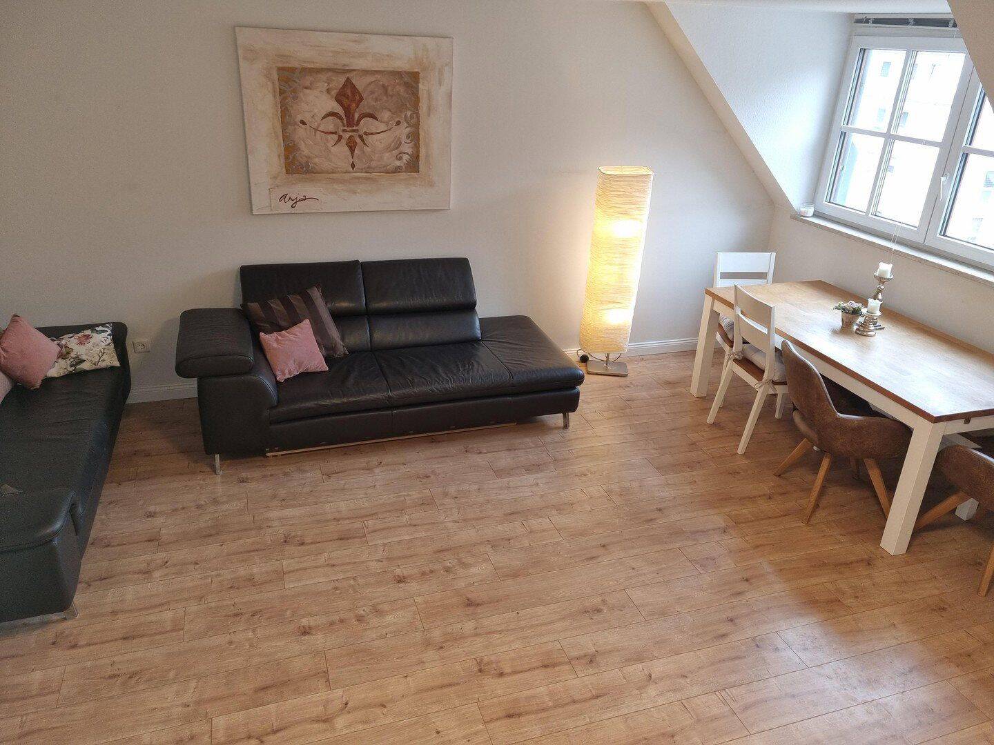 Helle 4-Zimmer-Maisonette in Fürth ca. 111 m² Wohn- & Nutzfläche Balkon, Aufzug&TG provisionsfrei, 90766 Fürth (Eigenes Heim Hardhöhe Unterfarrnbach Weststadt)
