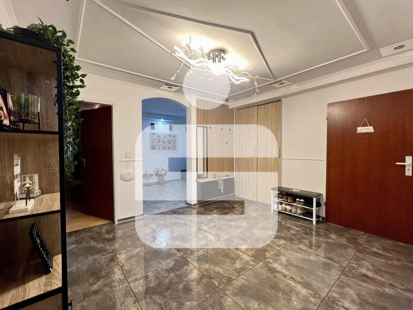 Einziehen und wohlfühlen…renovierte 3-Zi.-ETW mit Balkon und TG-Stellplatz in ER-Büchenbach, 91056 Erlangen
