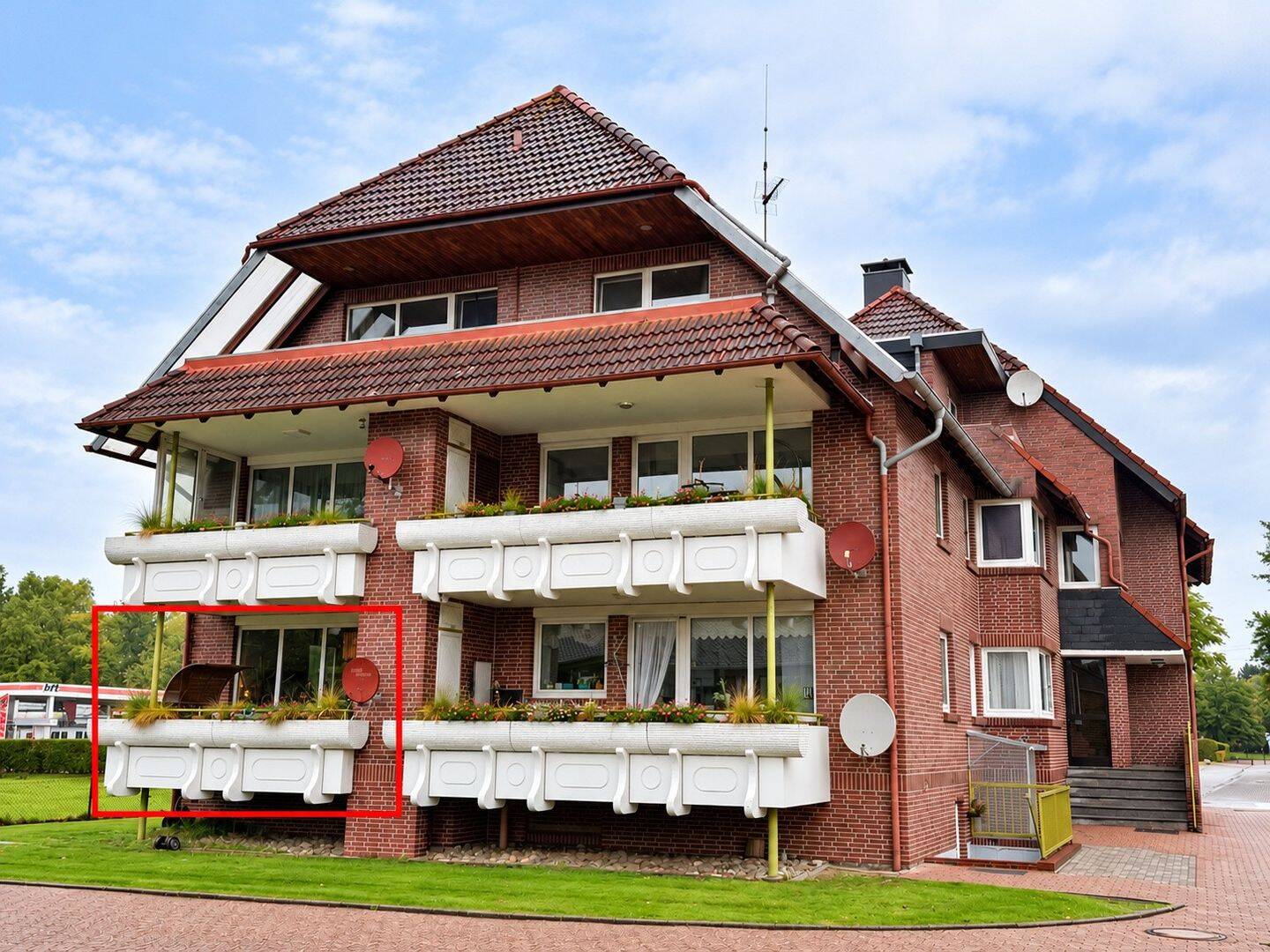 Gut geschnittene 3-Zimmer-Wohnung mit Loggia und PKW-Stellplatz, 26919 Brake (Unterweser)