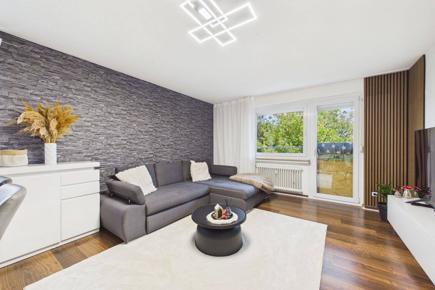 Vermietete 4-Zimmer-Wohnung mit neuer Loggia, Garage & Stellplatz in Münster-Hiltrup, 48165 Münster (Amelsbüren Angelmodde Berg Fidel Hiltrup)