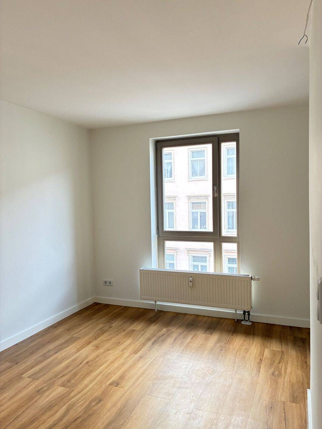Hochwertiges 1-Zimmer-Apartment im 3. Stock mit Aufzug und Keller in Dresden-Hechtstraße, 1097 Dresden (Innere Neustadt Leipziger Vorstadt Pieschen-Nord/Trachenberge Äußere Neustadt)