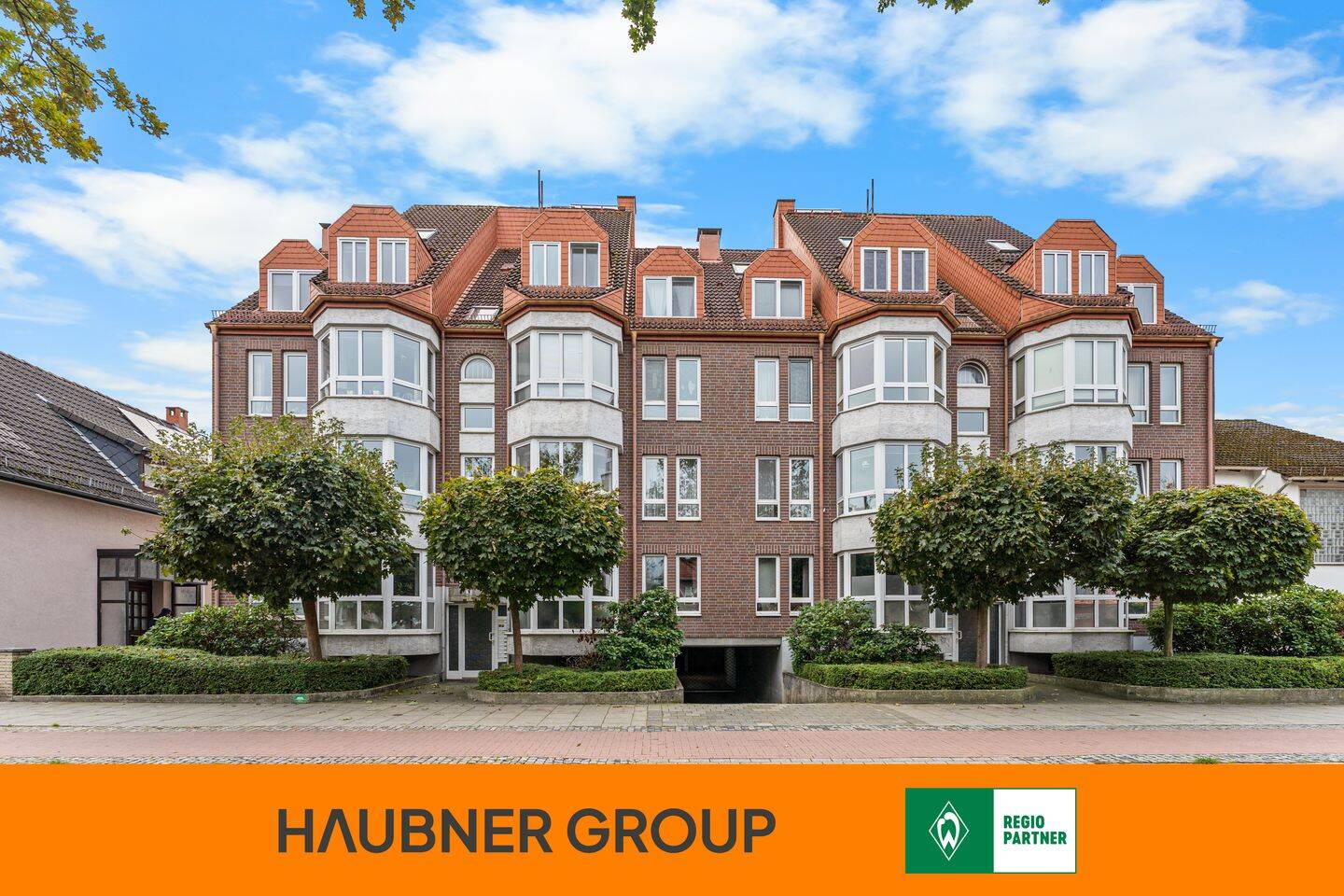 Viel Platz auf zwei Ebenen: 5-Zimmer-Maisonette mit Balkon & Tiefgaragenstellplatz, 28755 Bremen (Aumund-Hammersbeck Blumenthal Fähr-Lobbendorf Vegesack)