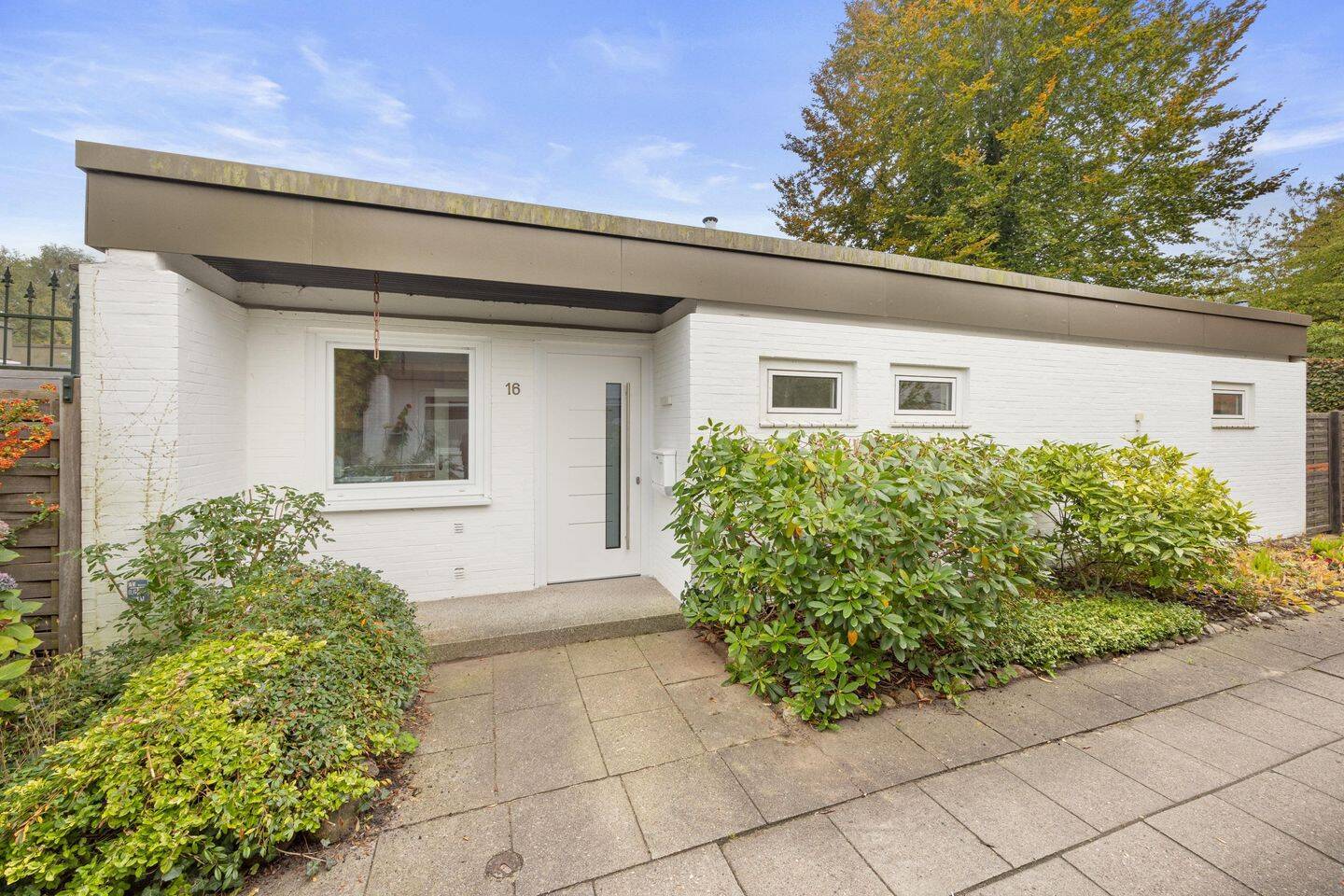 Charmanter Bungalow mit großzügigem Wohnbereich, idyllischem Garten und umfassenden Modernisierungen, 22589 Hamburg (Altona Blankenese Iserbrook Osdorf Sülldorf)