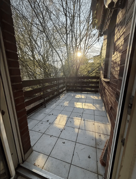 Großzügige 3-Zimmer-Wohnung im 1. OG eines freistehenden Hauses mit Stadtvilla-Charakter, 44143 Dortmund (Brackel Körne Mitte Schüren Wambel)
