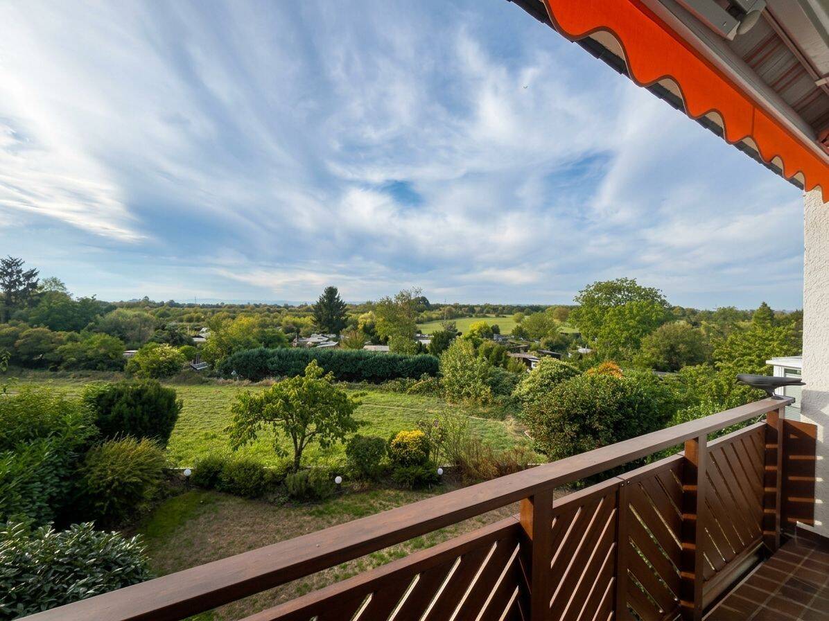 Hochheim: Reiheneckhaus mit Blick ins Grüne, soweit das Auge reicht! Garage, Terrasse, Garten, Blk, 65239 Hochheim am Main