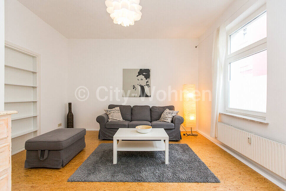 Möblierte Wohnung mit eigener Terrasse und Gemeinschaftsgarten in Hamburg-Harburg, 21073 Hamburg (Harburg Eißendorf Heimfeld Wilstorf)