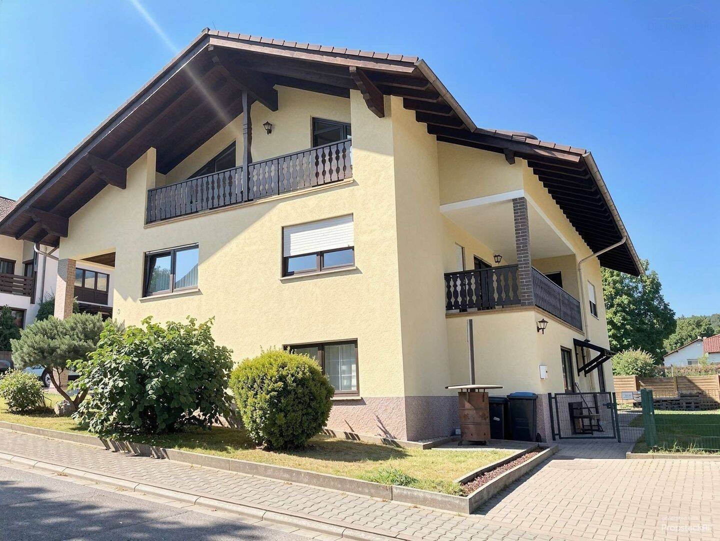 Ein Zuhause mit Ausbaupotenzial – gepflegtes Einfamilienhaus mit ELW in Rai-Breitenbach, 64747 Breuberg
