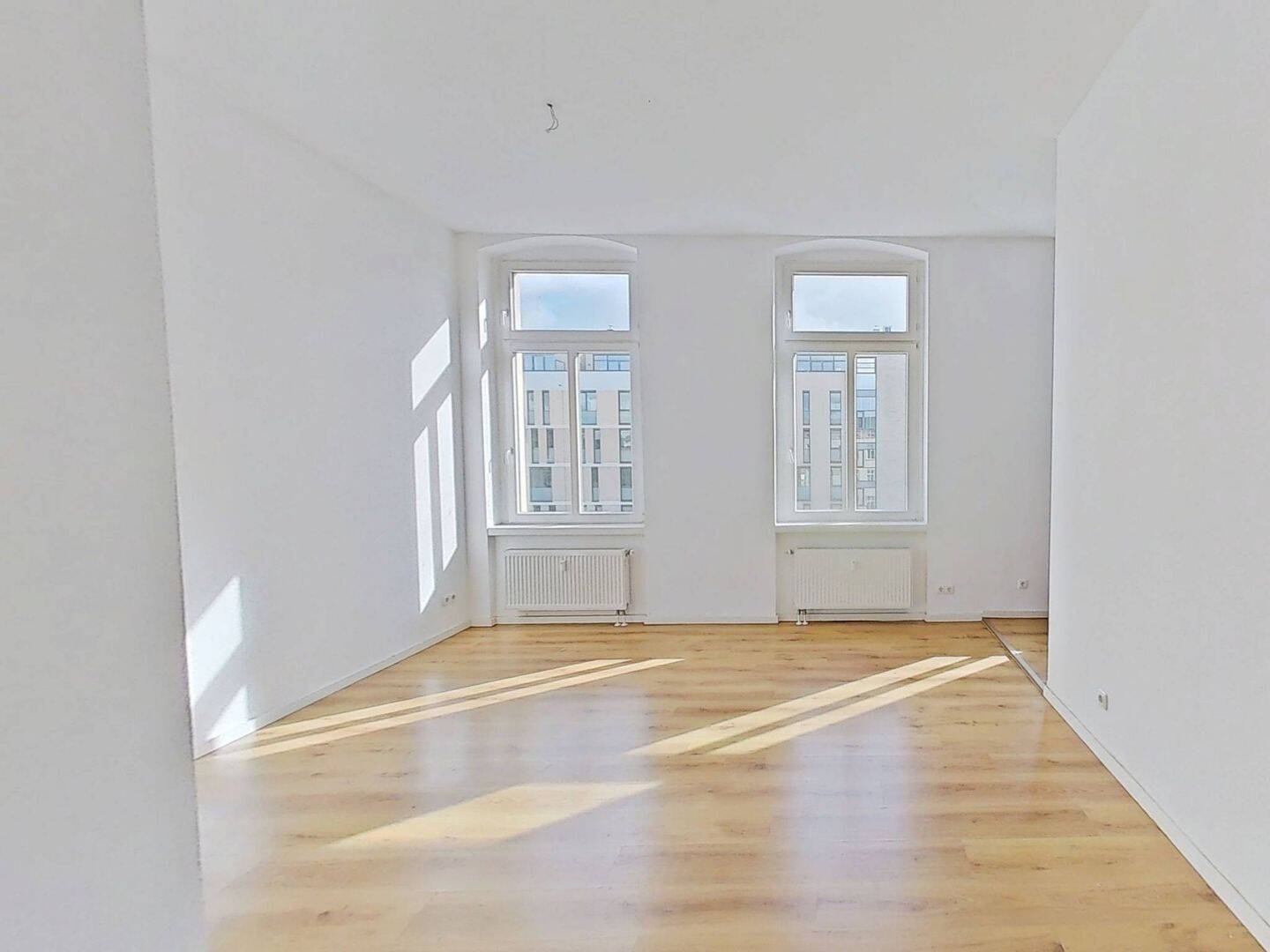 Helle 2-Zi.-Altbauwohnung mit EBK und Wannenbad im historischen Breitenweg, 39104 Magdeburg (Altstadt Buckau)