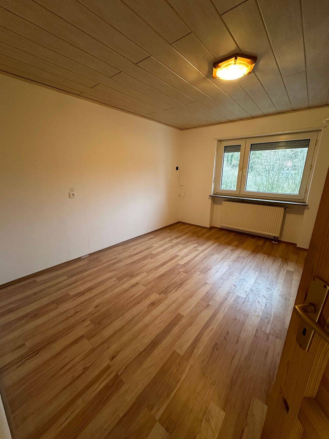 Helles WG-Zimmer mit ca. 14 m² und großer Terrasse in Bad Dürkheim-Grethen, 67098 Bad Dürkheim