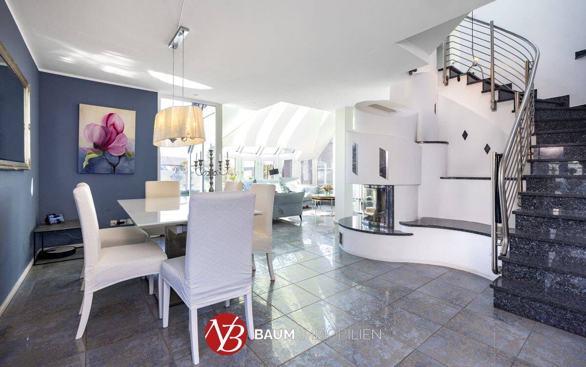 Etwas ganz Besonderes! Großzügige Penthouse-Maisonettewohnung mit umlaufender Dachterrasse, 40667 Meerbusch