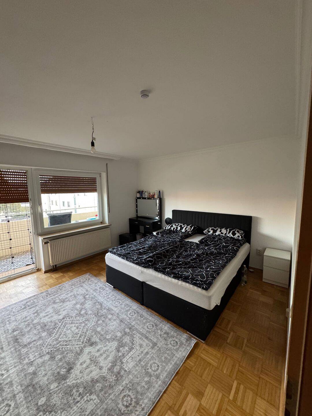 Attraktive 3-Zimmer-Wohnung mit Balkon, Gartenanteil und Garage in Ansbach, 91522 Ansbach
