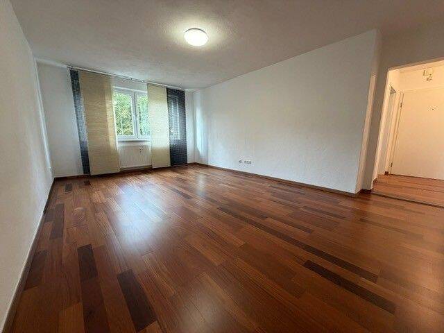 Direkt zum Selbstbezug! Renovierte 2-Zimmer-Wohnung mit Balkon, 96268 Mitwitz