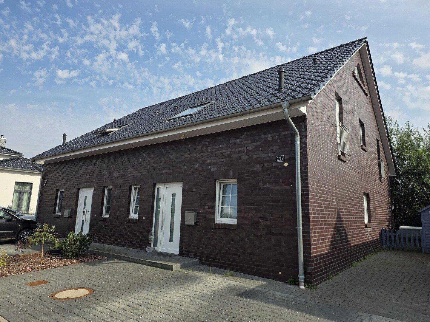 2 moderne Doppelhaushäften, mit Ausbaureserve, 31249 Hohenhameln